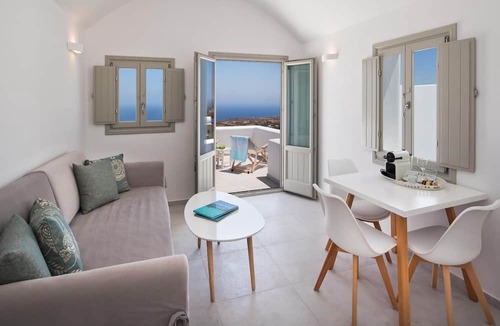 Fira House | Altemar Suites