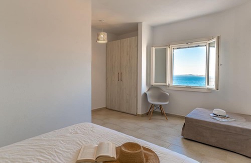Maragas House | Apricot and Sea Luxury Villas