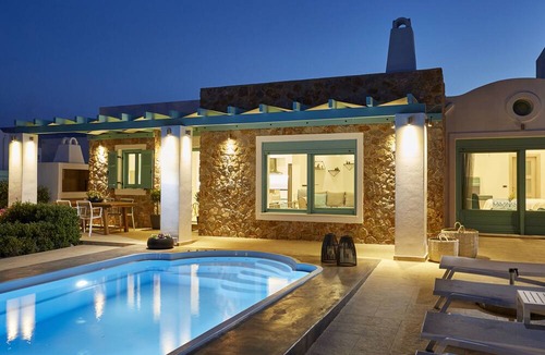 Monolithos Villa | Almyriki Beach Villa
