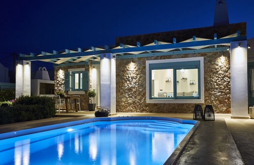 Monolithos Villa | Almyriki Beach Villa