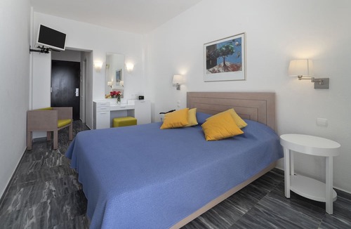 Kipri Hotel | Hotel Perrakis