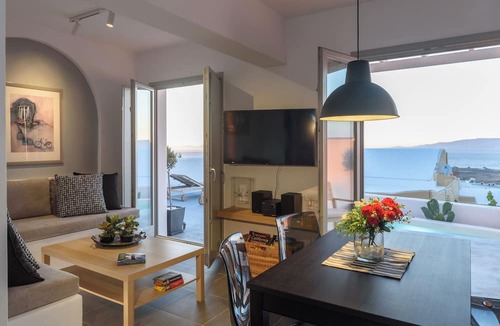Finikia Villa | Astrea Suites Villa FinikiaSea View
