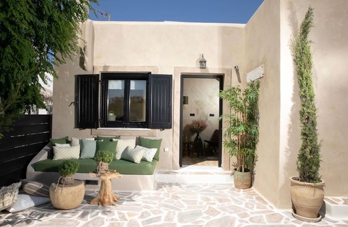 Naxos Town Villa | Archetypo