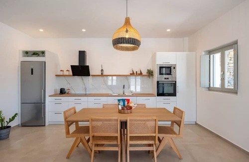 Logaras Villa | Moonshine Villa - A stone`s throw from the beach