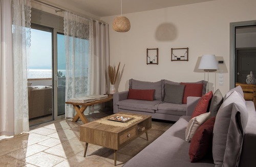 Arkitsa Villa | Amelia Villa Collection