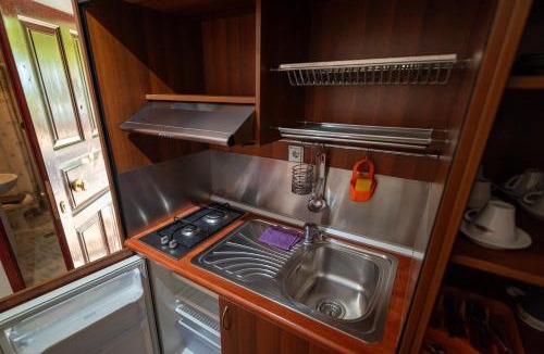 Delfoi Hotel | Bungalow - Camping Apollon