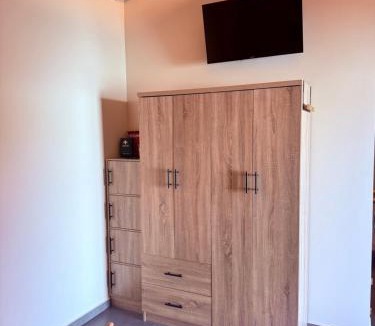 Pikermi Apartment | LemonTreesHouses 2 Peaceful Stay Near Athens Airport & Rafina Port