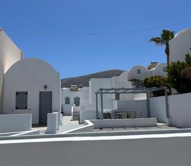 Kamari Apartment | Tarelis Beach Apartments & Studios