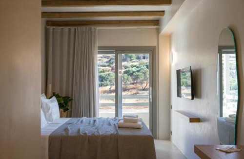 Tinos Town Hotel | Lithos Luxury Suites