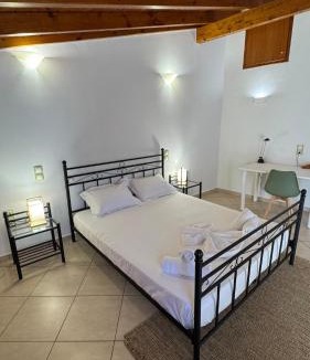 Vathi Apartment | Théa Loft Premium Sunset Sea View Escape
