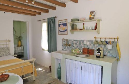 Andros Town House | Oak Farm Traditional Family House