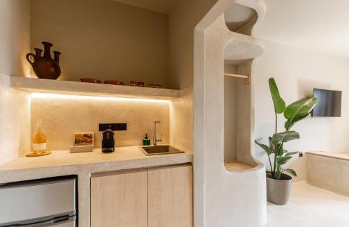 Naxos Town Apartment | Livadi Island Living