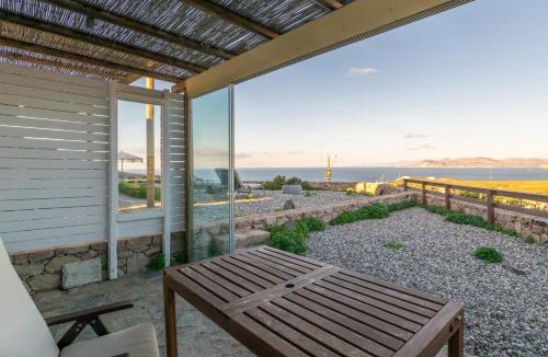 Mandrakia House | Villa Hera by Milos Concierge
