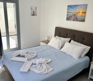 Kamari Apartment | Tarelis Beach Apartments & Studios