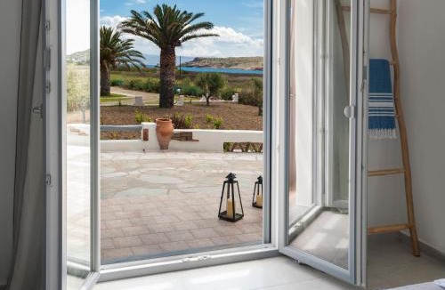 Piso Livadi Apartment | Anemones Studios & Suites - Onar Hotels Collection