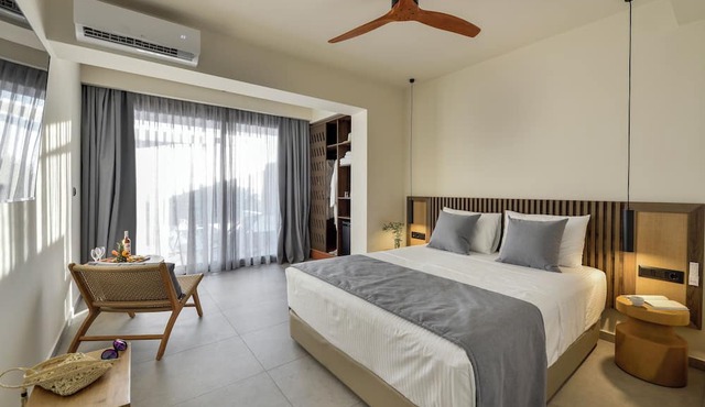 Aristoteles Holiday Resort & Spa
