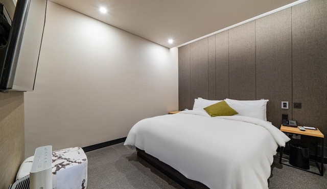 Seongnam Hotel Vine