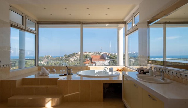 Amaltheia Villa