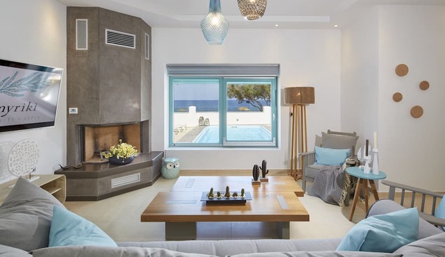 Almyriki Beach Villa