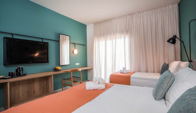 Mazoren Art Hotel