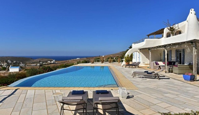 Impeccable 6-Bed Villa in Paros - Villa Delion