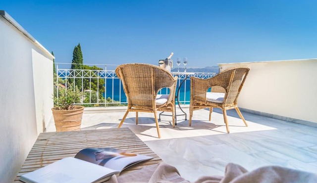 Armonia Bay Hotel