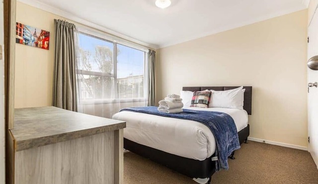 Lovely 2-Bedroom Rental with Parking Zodiak Stays