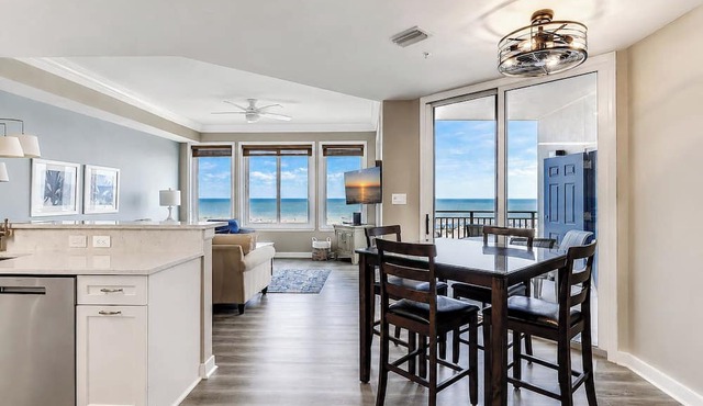 3304 SeaCrest-Direct Oceanfront Renovated Villa