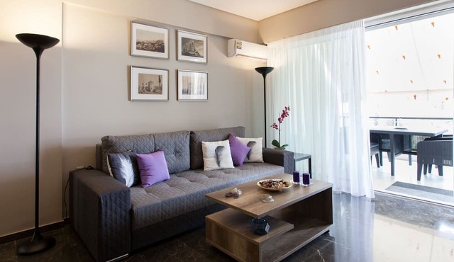 Deluxe 2 bdrm apartment in Voula