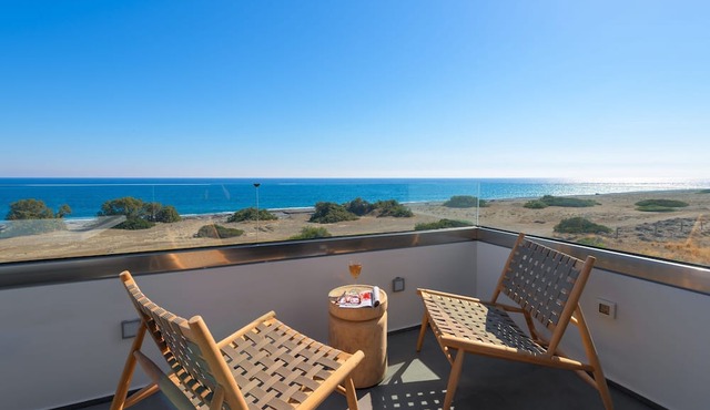 Albatross Beach Front Villas