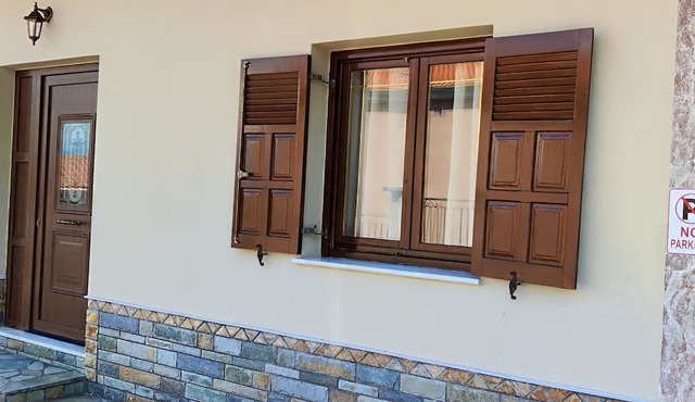 Theofanias Marmorhaus Meteora by Interhome