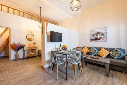 Elysium Villanova Apartment near Airport