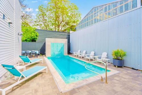 The Moon Quonset Hut Vacation Rental Heated & Chilled Pool