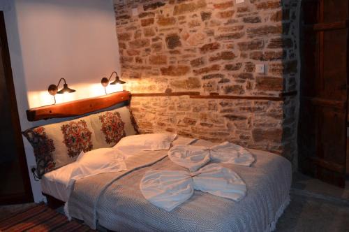 Fyloma Villa With 5 Bedrooms