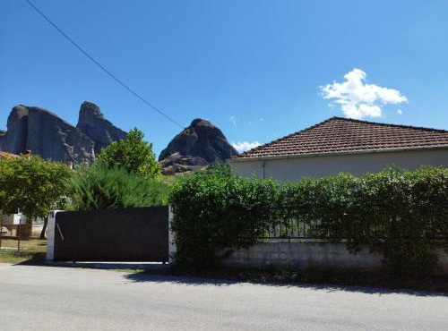Kastraki House with a view
