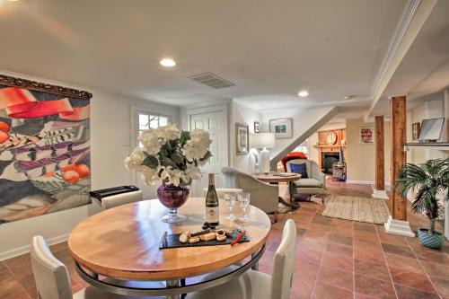 4 Mi to French Quarter: NOLA Apt w/Garden Patio